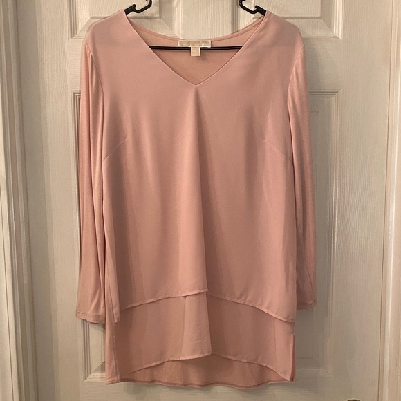 Michael Kors Blush V-Neck Blouse - Picture 3 of 11